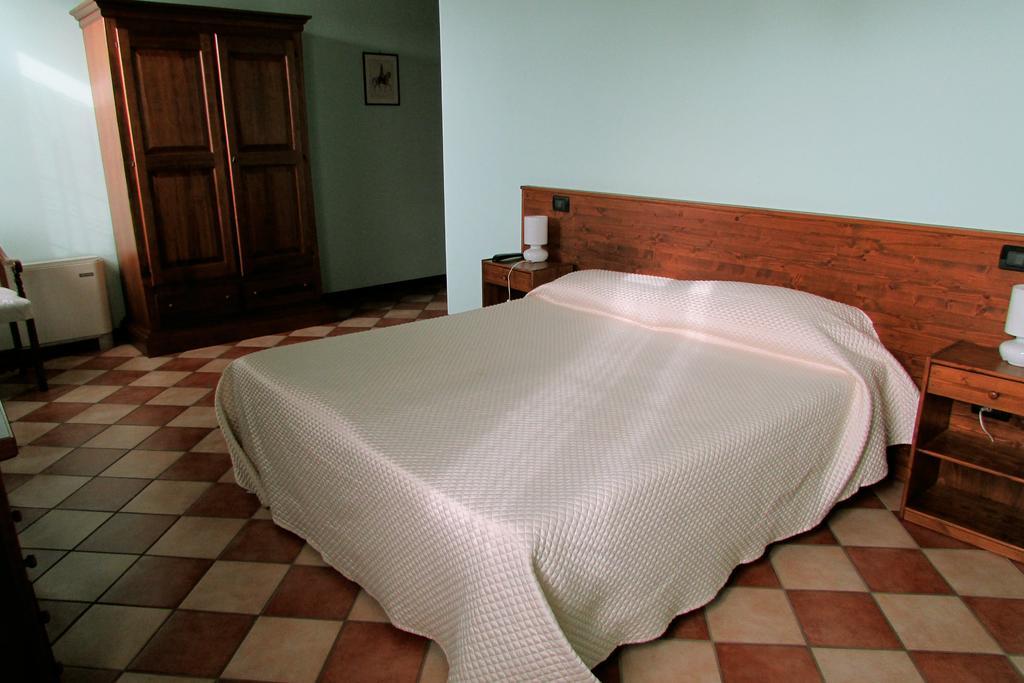 Locanda Mulino Al Pizzon Fratta Polesine Room photo